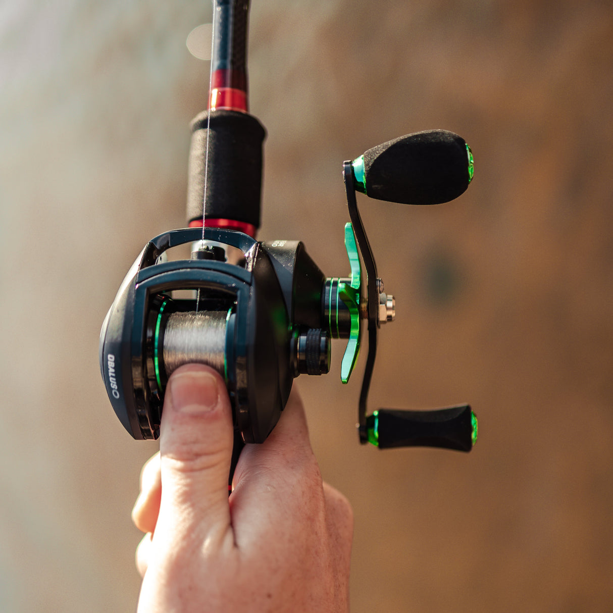 Obalus Baitcast-Rolle