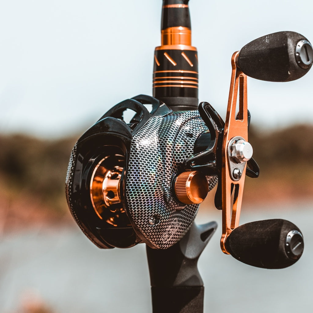 backlash-free fishing reel HAUT TON Dolphin Advance Edition Spinning Reel,5.2:1Gear Ratio,22LBS,5+1BB,Backlash Free Bearing,Sealed Drag System,Saltwater,Freshwater Reels (DN, 1500S) : Sports & Outdoors Ready Catfishing Reel with Carbon Fiber Drag System Baitcasting Backlash: 5 Proven Fixes