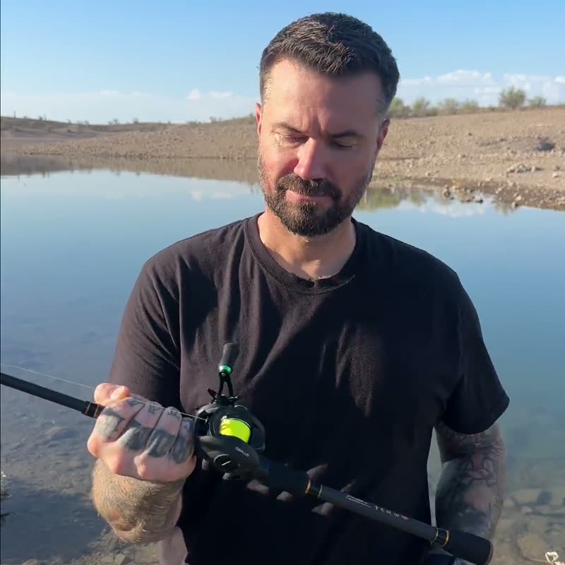 An angler who switched from spinning reels casting an Obalus baitcaster in the lake